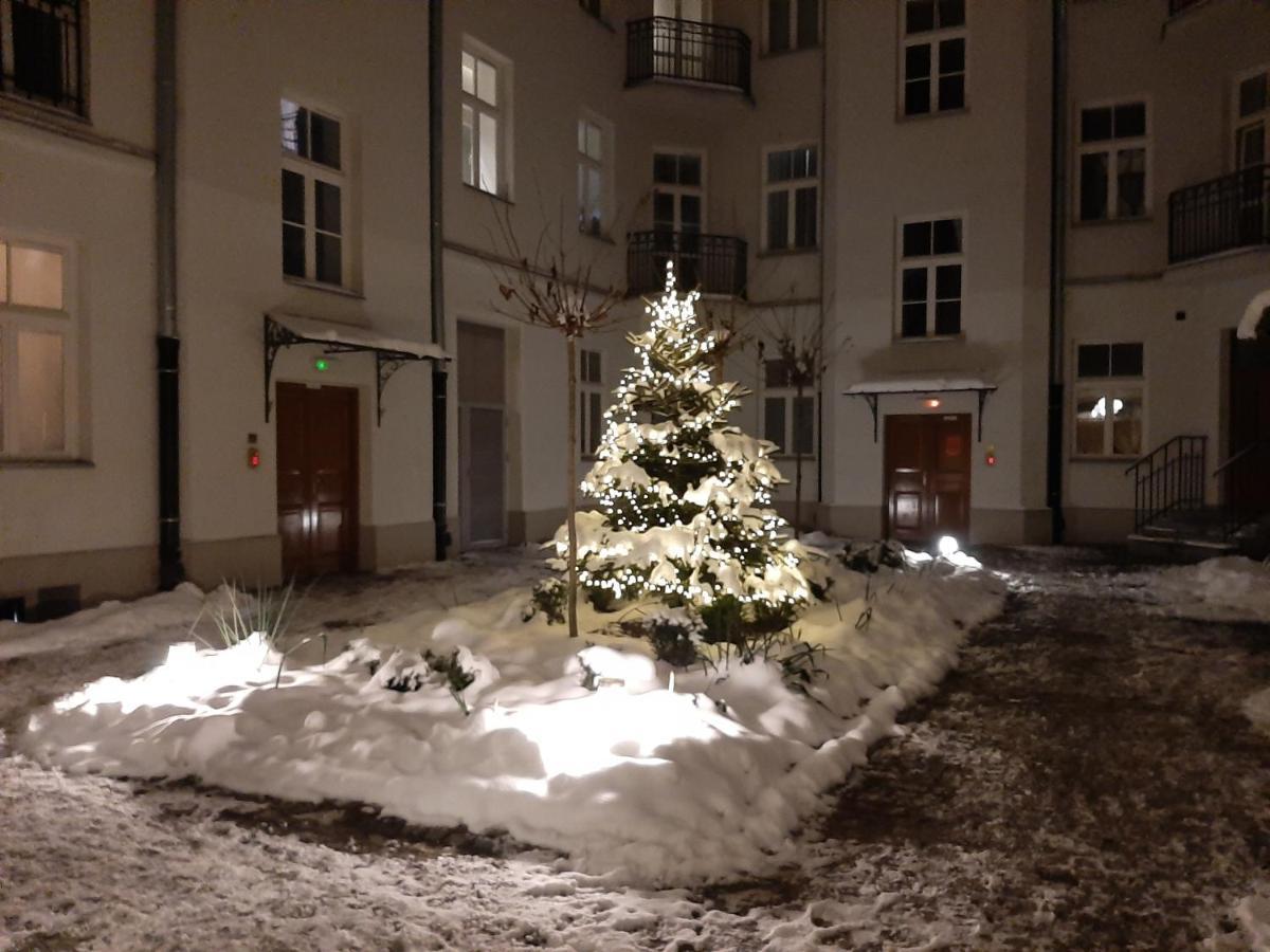 1 Syp, Kawa Vertuo, Kosmetyki Ada, 3 Min Metro Wilenska, By Visitwarsaw Apartments Exteriör bild